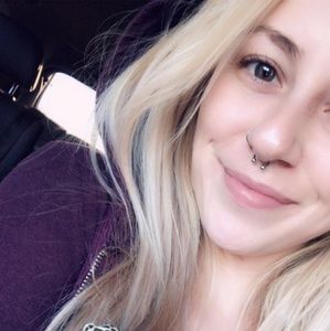 Meet your Posher, Ash